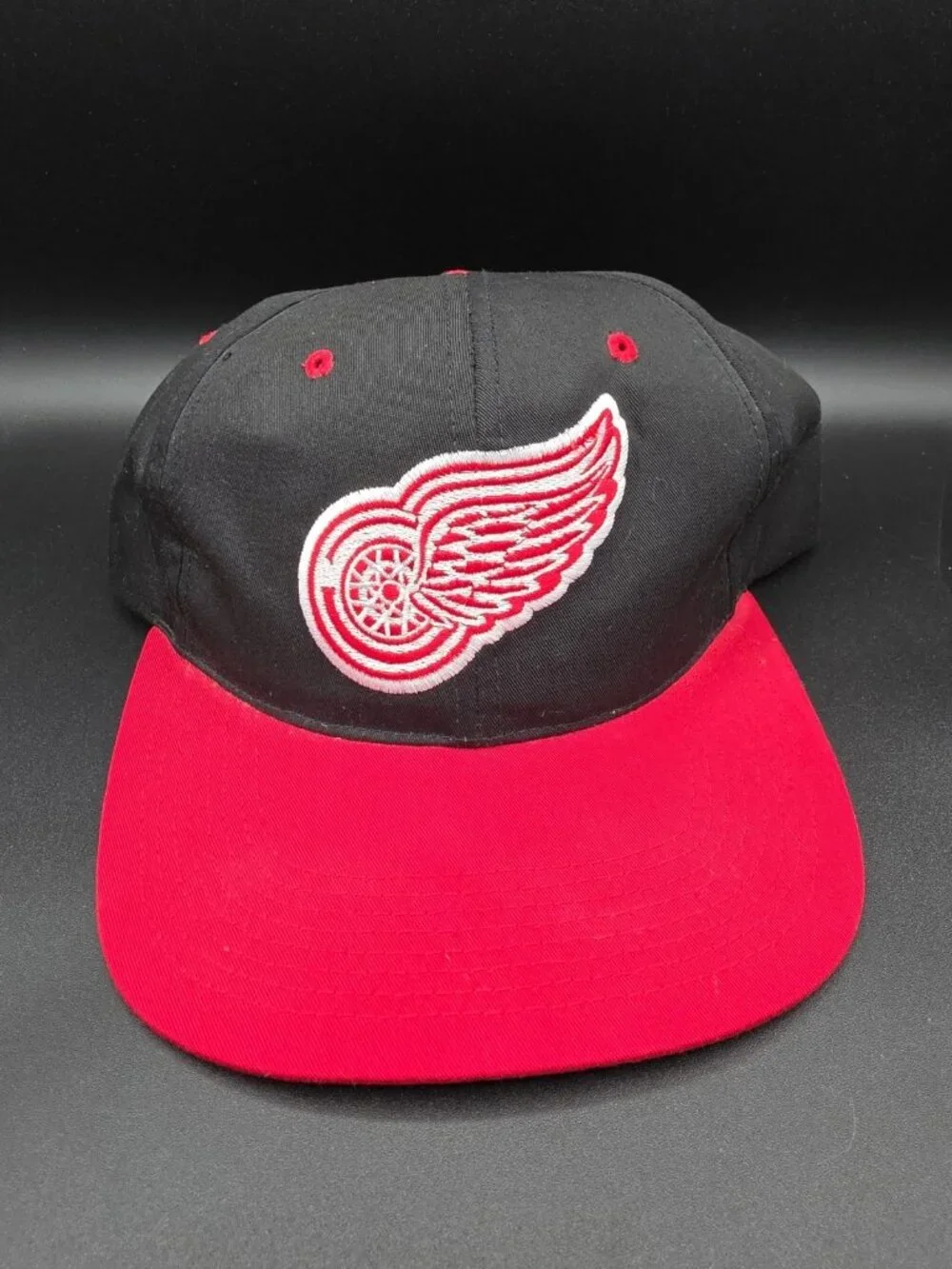 Vintage Sports Specialties Detroit Red Wings Plain Logo Snapback Amazing Conditi